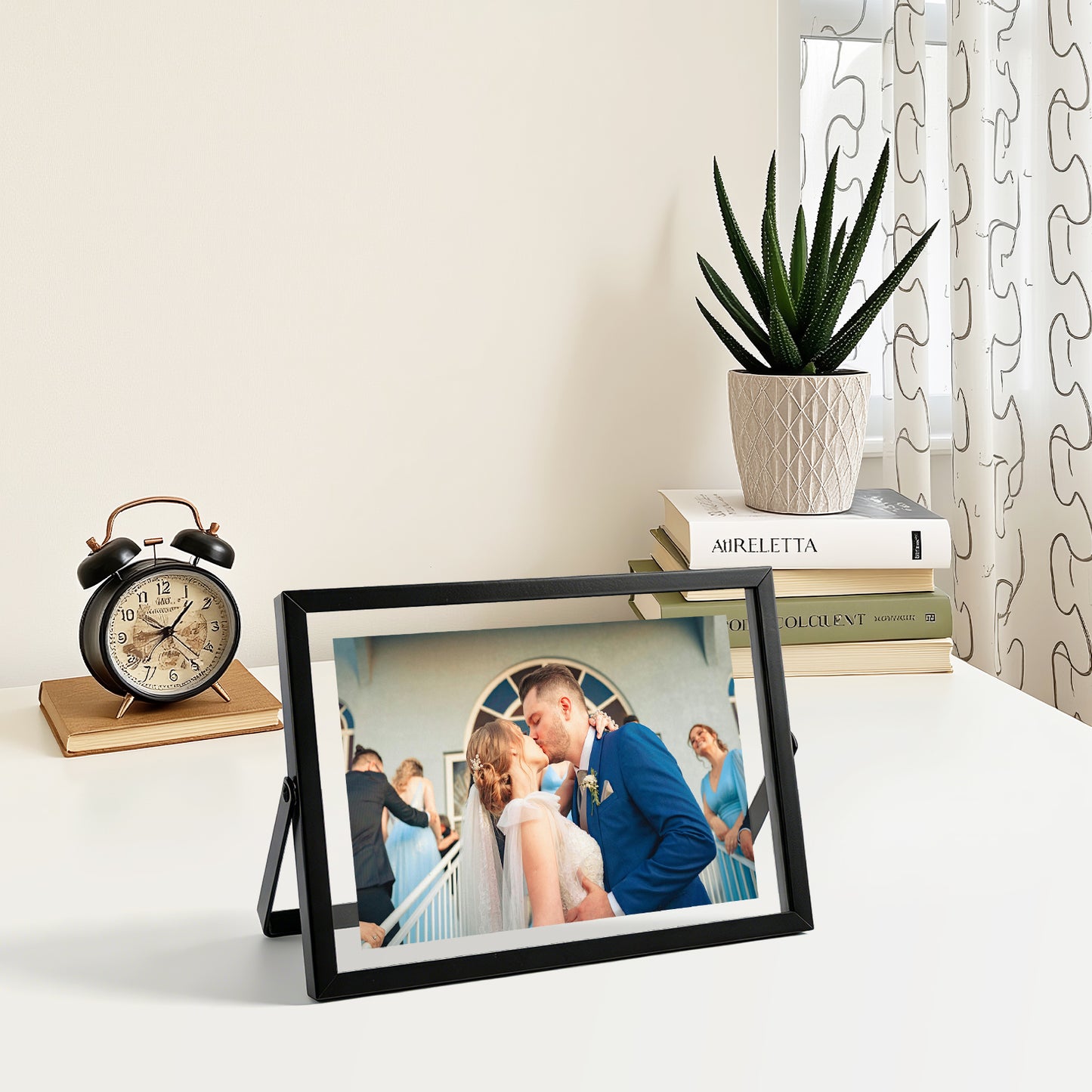 Frametory, 7x5 Floating Frame Displays Any Size Picture up to 7 by 5 (24 Pack)